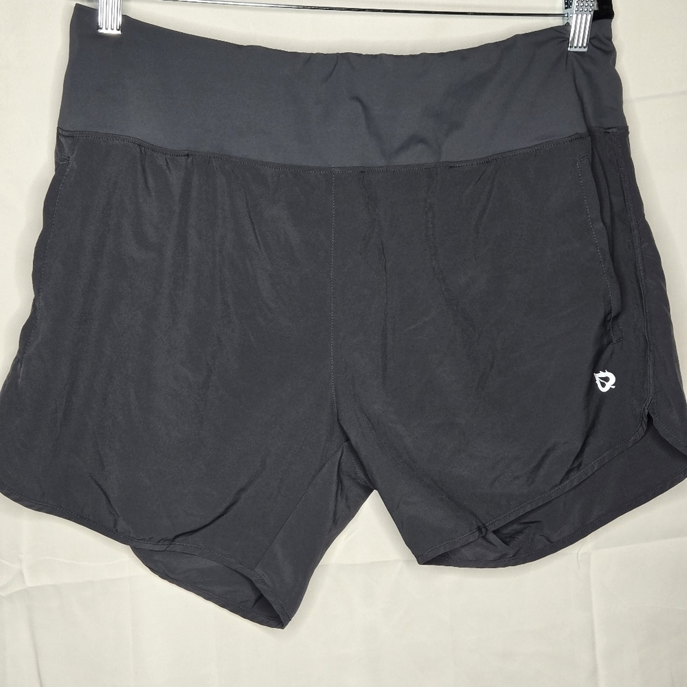 XL Baleaf Like New Condition Women's Dark Gray Athletic Shorts Pockets Casual